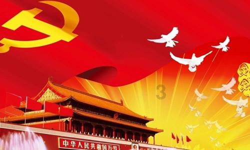 记者：科隆和多特球迷都撒了金币巧克力，并喊“他*的德国足协”